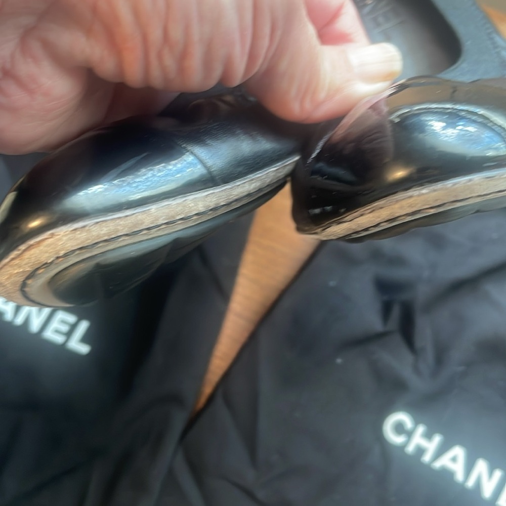 Chanel Size 38 1/2 Black Leather with Vinyl Tips Almost New Maybe Worn once - Picture 12 of 15